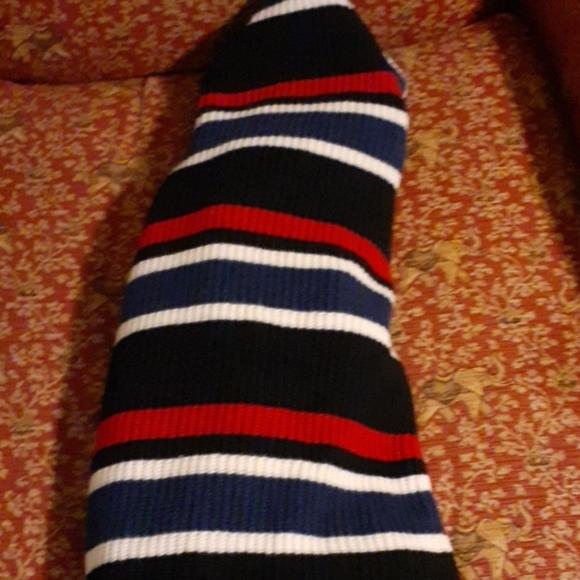 Sweater - Picture 3 of 4